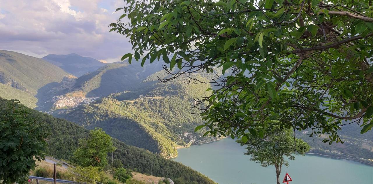 Legacy Scanno Villa Esterno foto